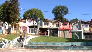 Round & Brown: Ebony Hydie Waters wearing shorts licking ass