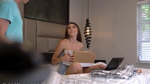 SpyFam - Ramming hard in company with bisexual MacKenzie Mace