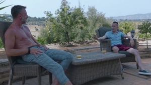 MariskaX.com: Threesome outdoors