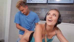 BRAZZERS Exxtra - Wet caucasian blonde hair wants cumshot