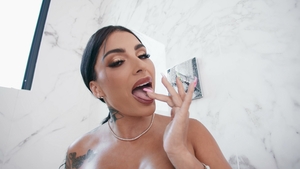 Brazzers: Shower Play with Egypt and Keiran